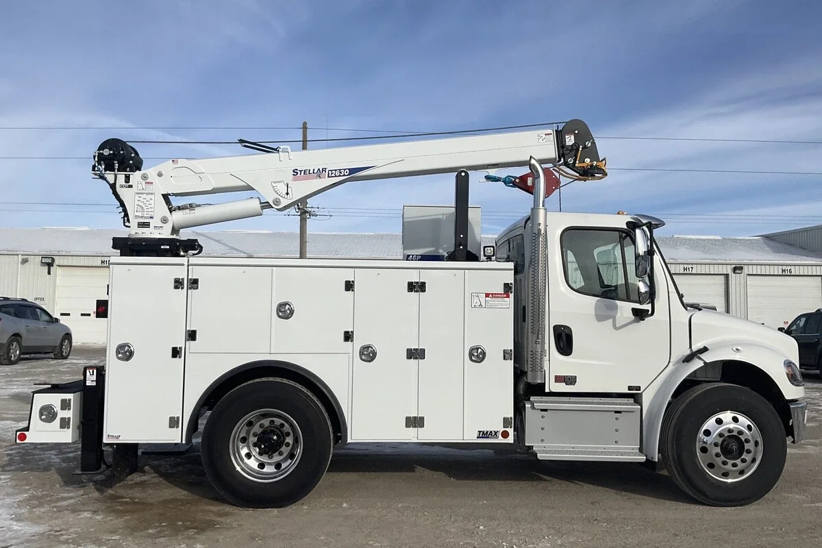 2027 Freightliner M2 106