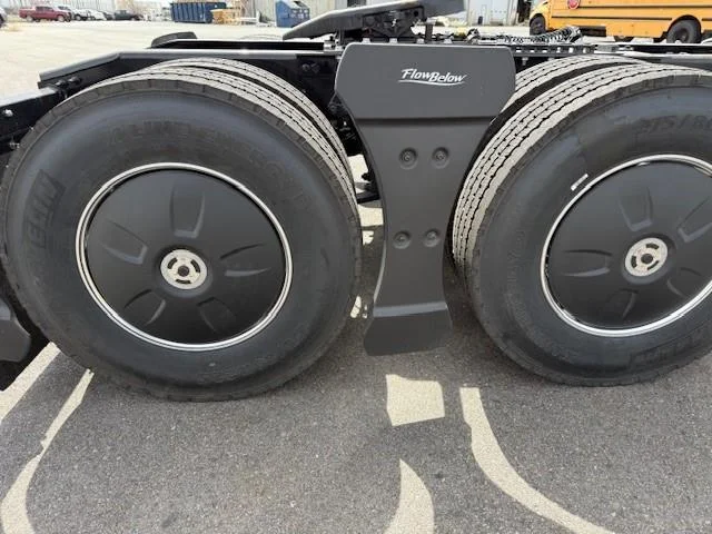 2026 International LT - image 10