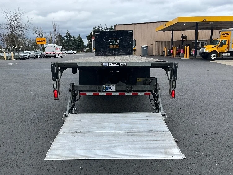 2020 Freightliner M2 106 - image 9