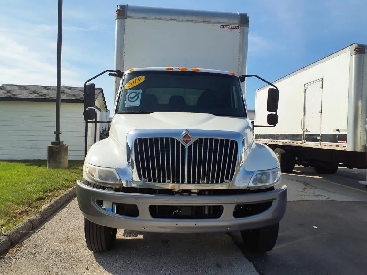 2019 International MV - image 2