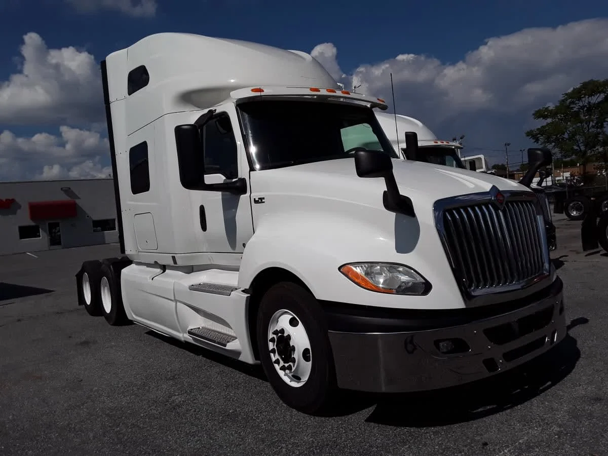 2020 International LT in Allentown, PA — photo 3