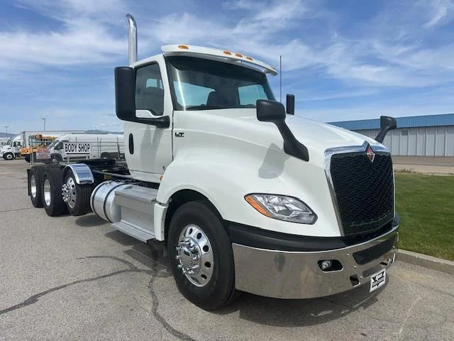 2026 International LT - image 8