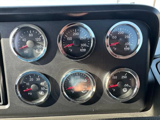 2026 International LT - image 31