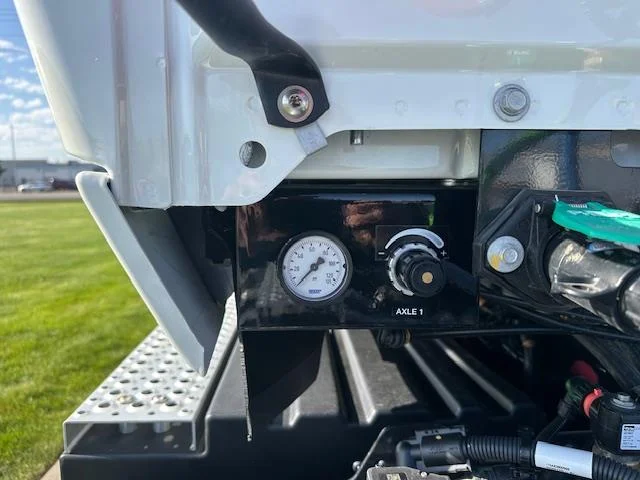 2026 International LT - image 11