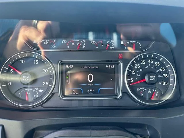 2026 International LT - image 32