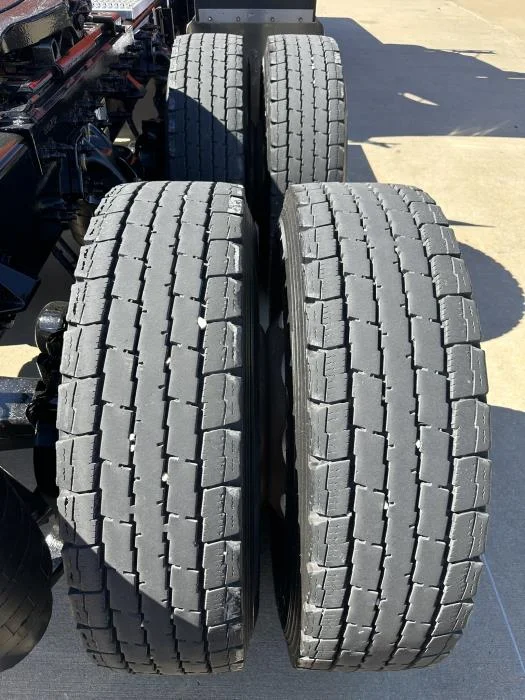 2024 Peterbilt 389 - image 16