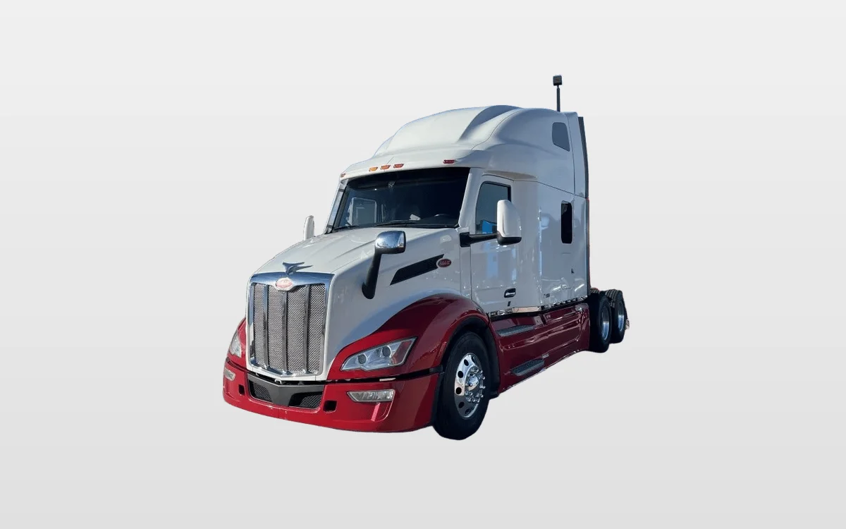 2023 PETERBILT 579 - image 1
