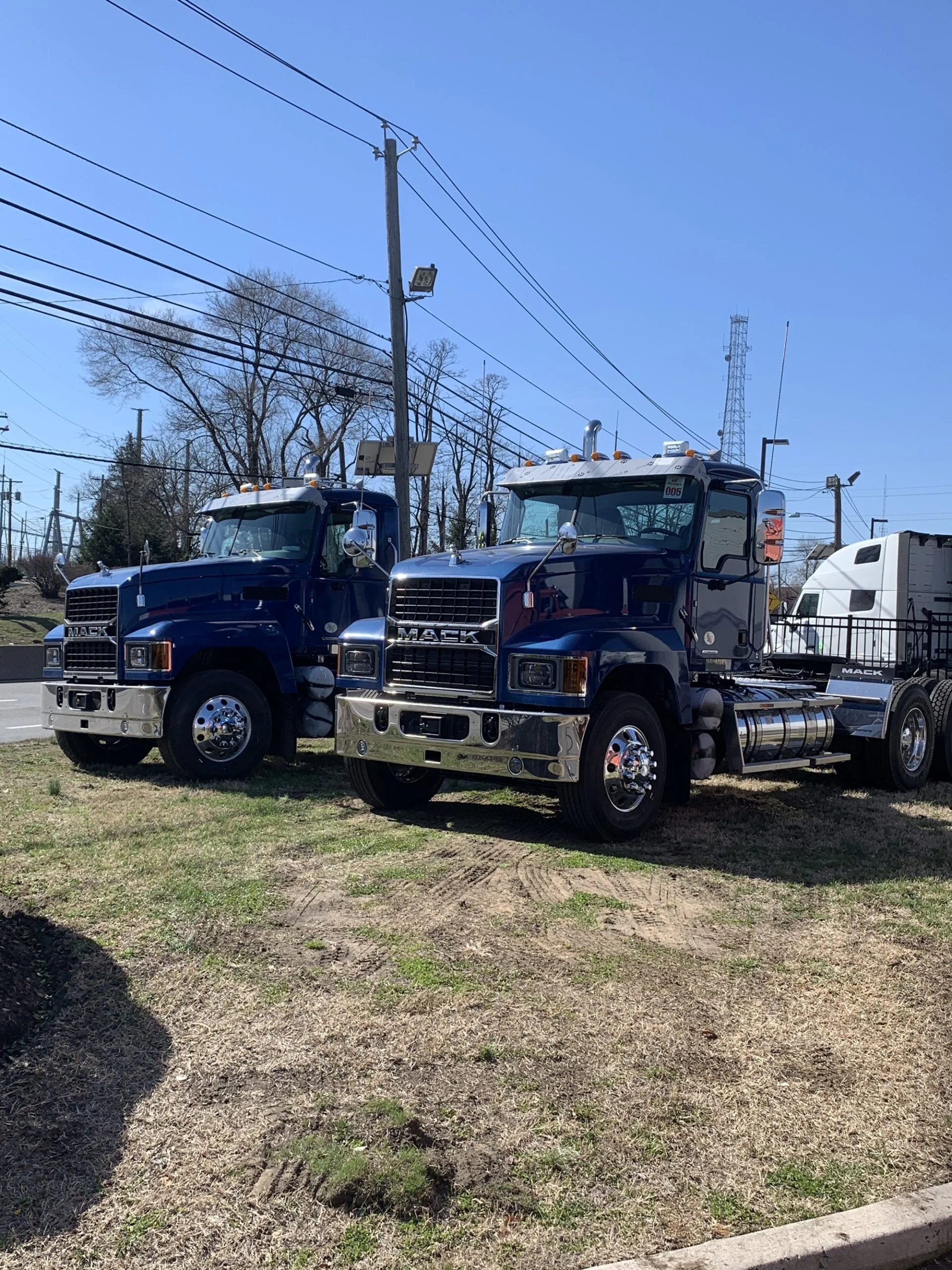 2027 Mack Pinnacle in Trenton, NJ