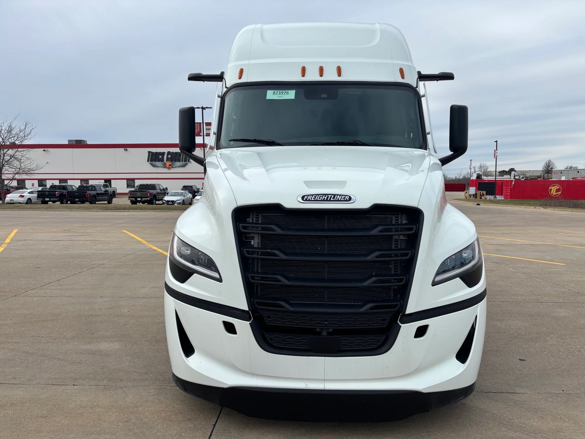 2026 Freightliner Cascadia in Dubuque, IA — photo 2