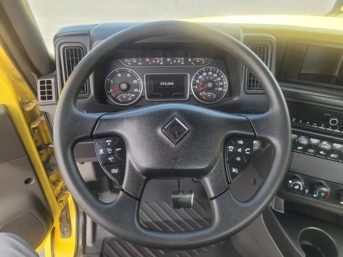 2023 International LT — photo 10
