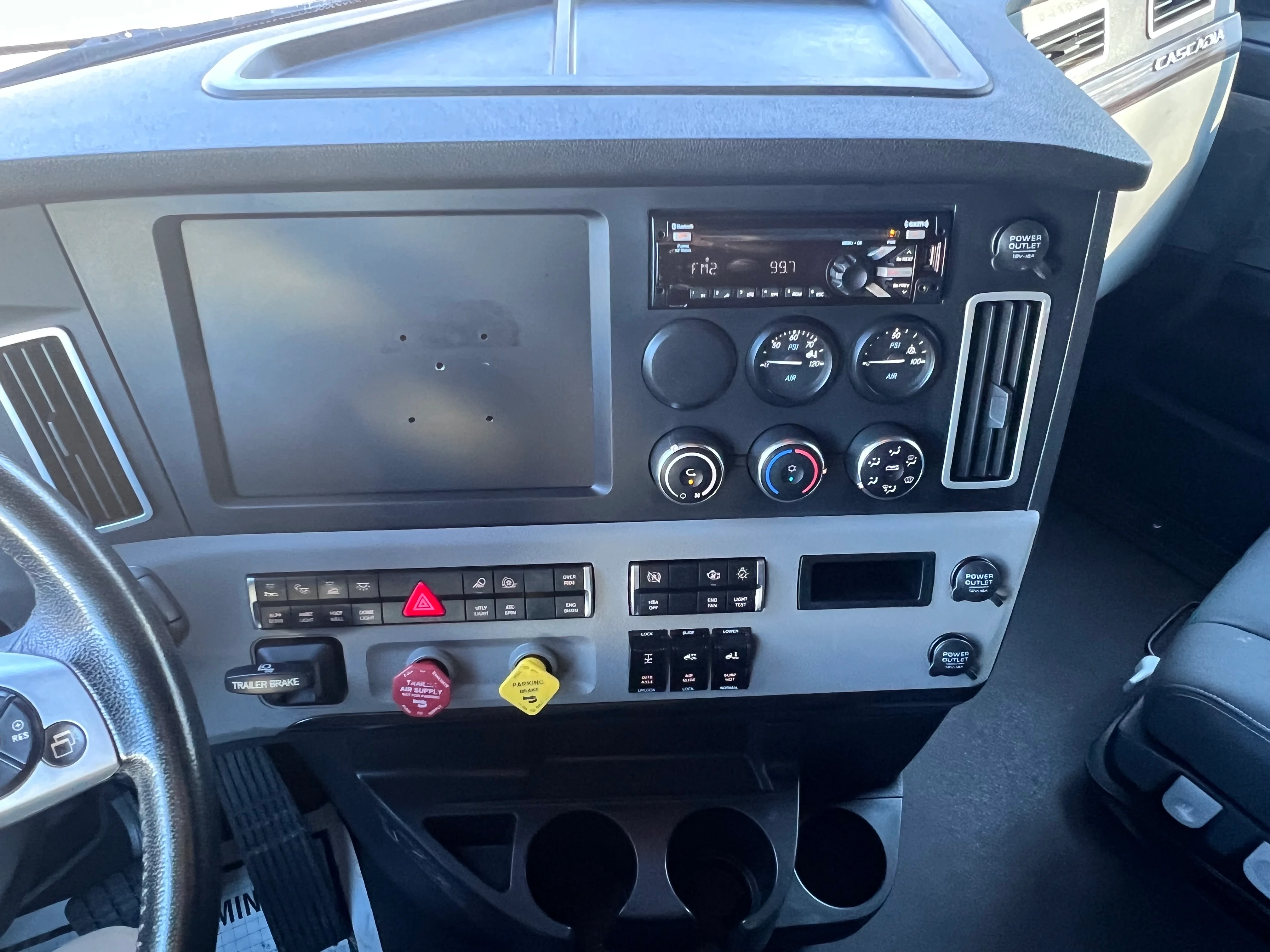 2021 Freightliner Cascadia in Nashville, TN — photo 20