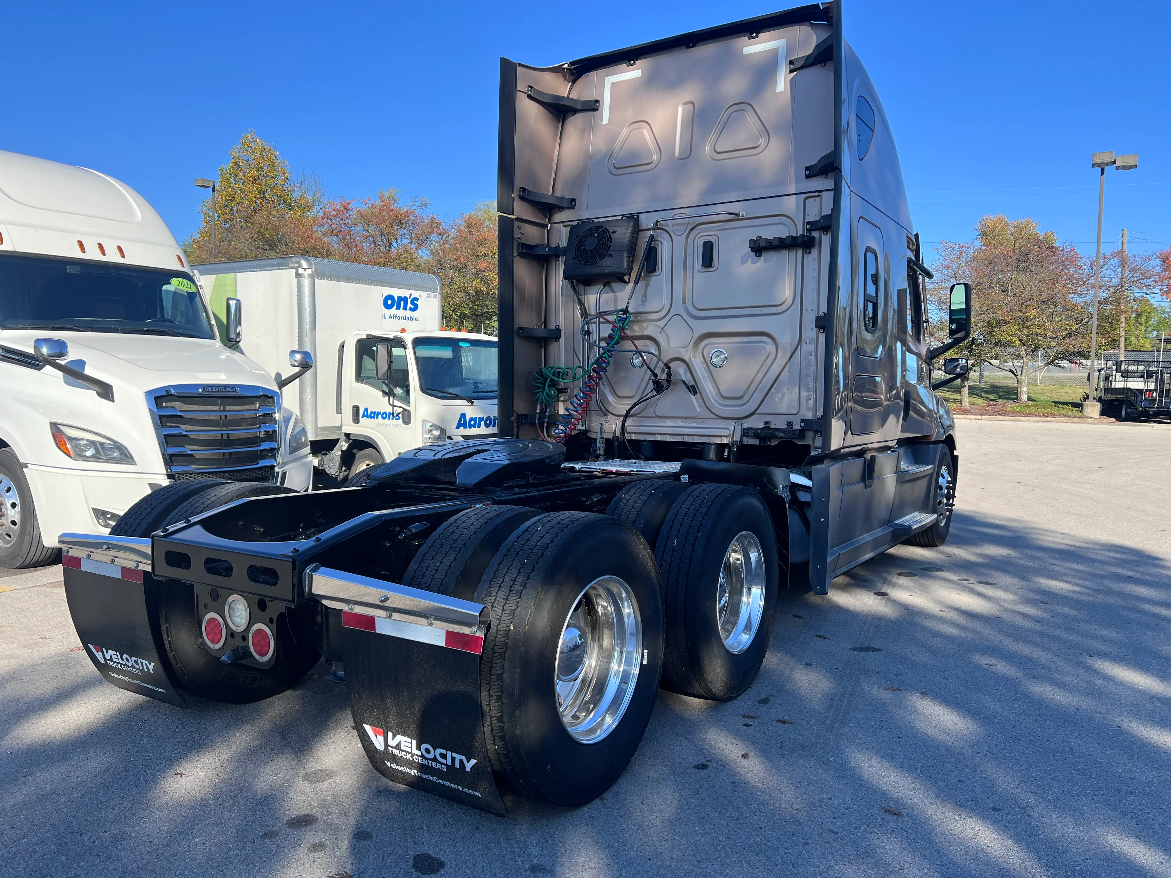 2021 Freightliner Cascadia in Nashville, TN — photo 9