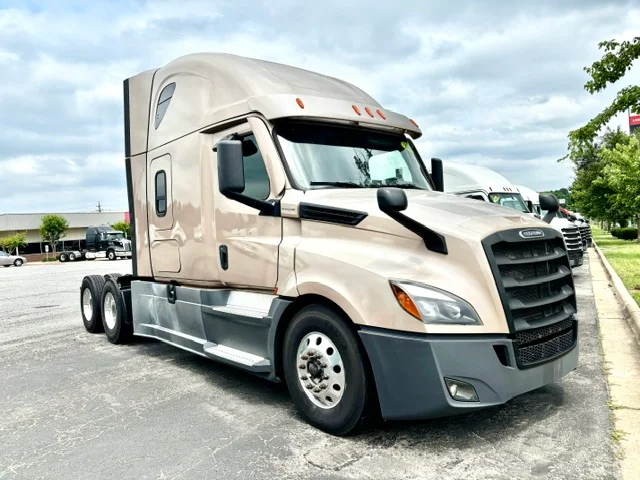 2021 Freightliner Cascadia in Nashville, TN