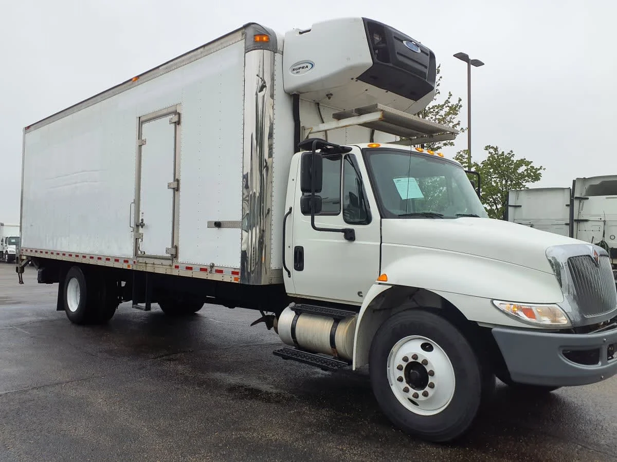 2019 International 4300 - image 3