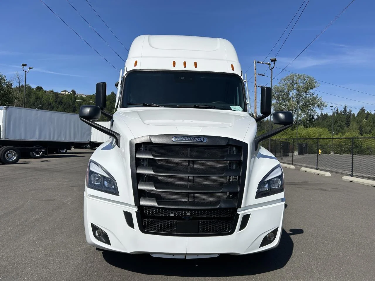2027 Freightliner Cascadia in Pacific, WA — photo 2