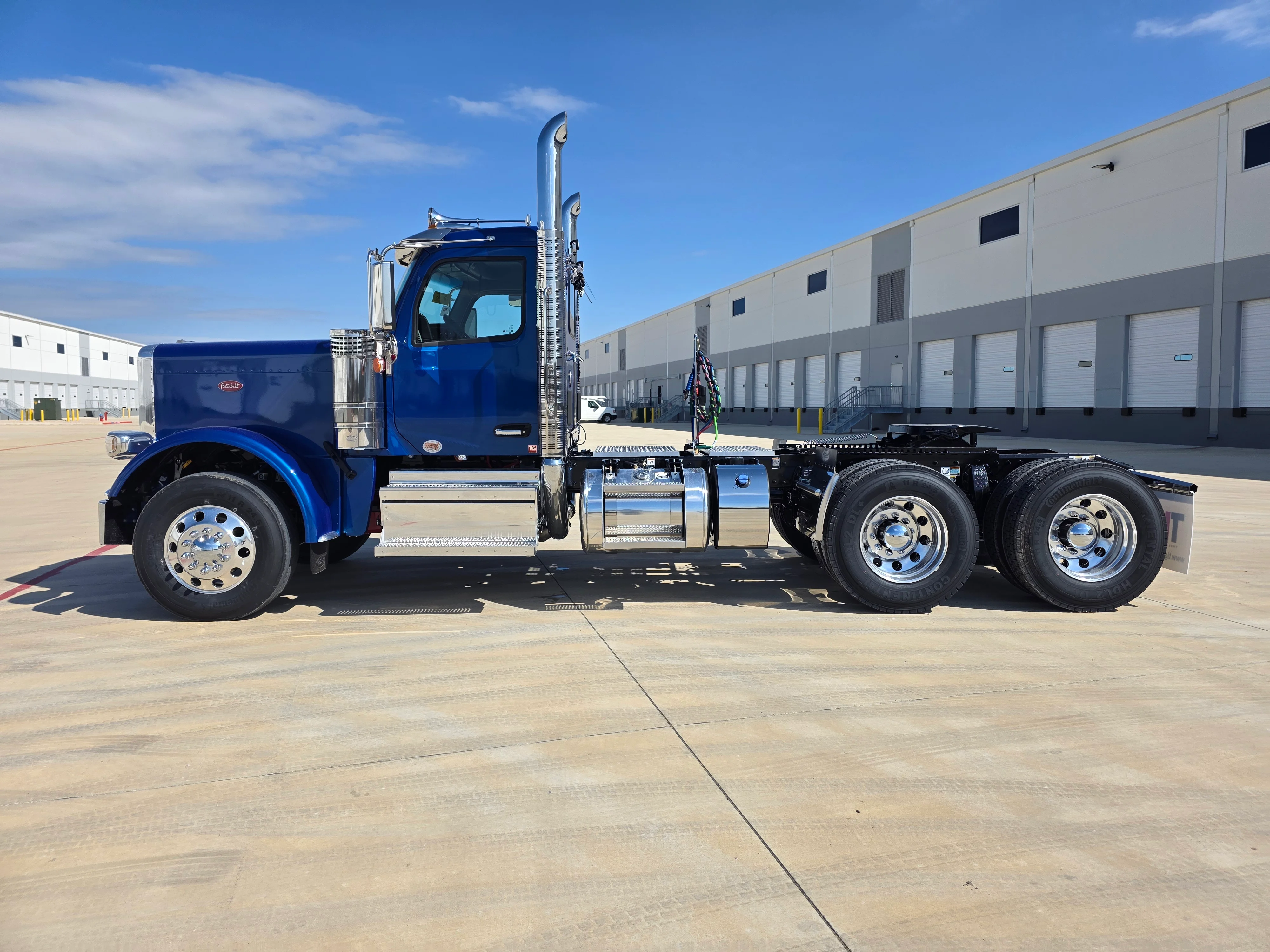 2027 Peterbilt 589 in Raleigh, NC — photo 2