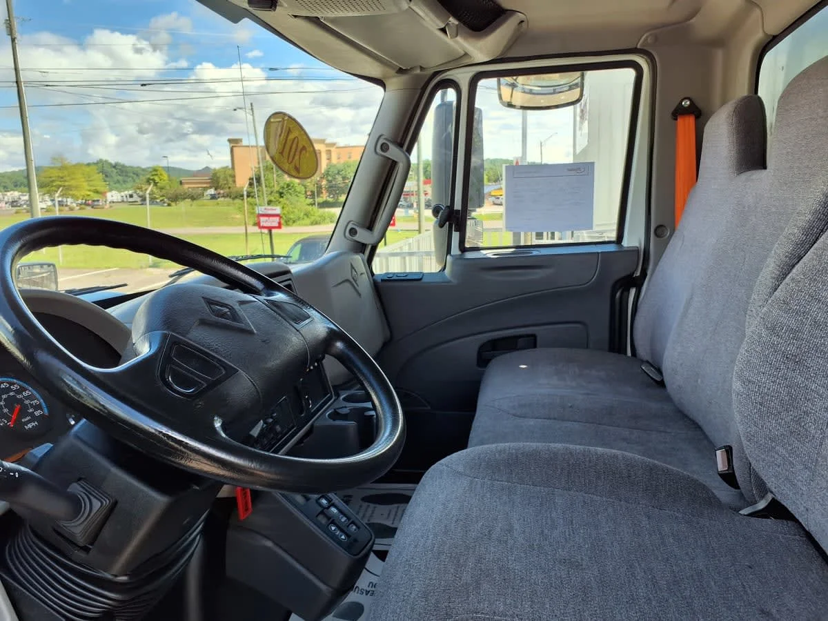 2019 International 4300 in Knoxville, TN — photo 7