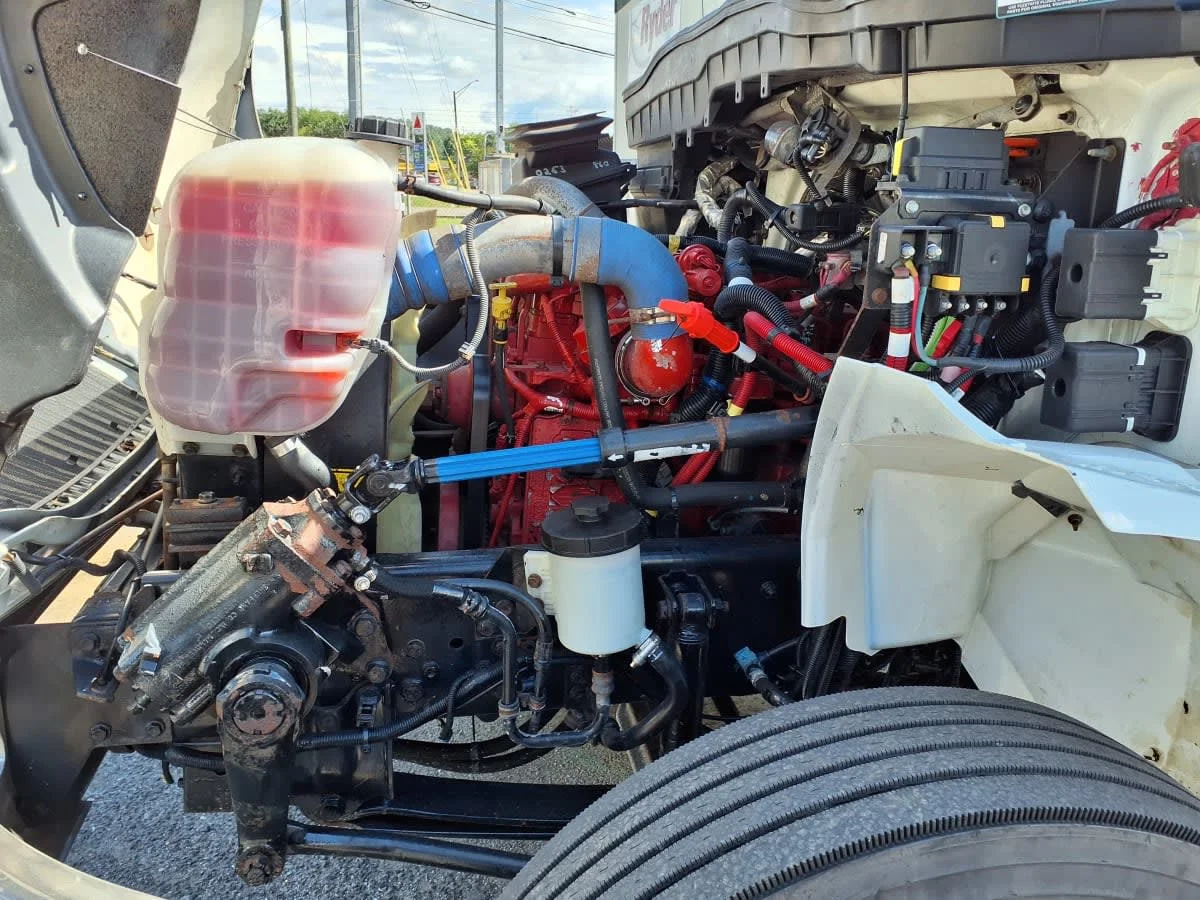 2019 International 4300 in Knoxville, TN — photo 9
