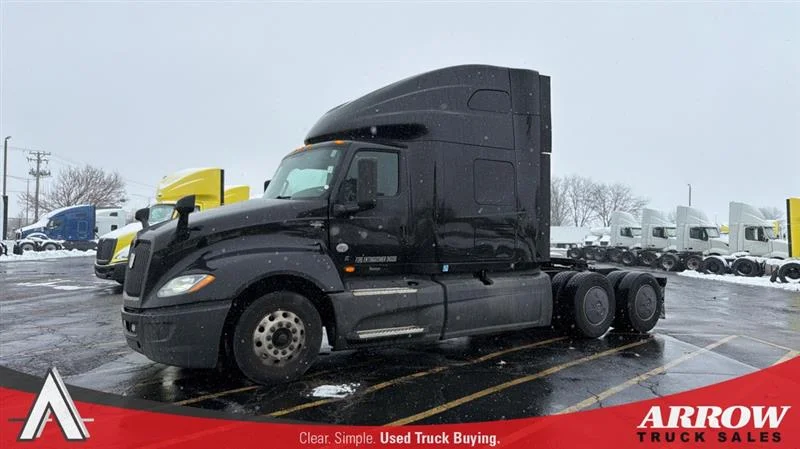 2022 International LT in Kansas City, MO