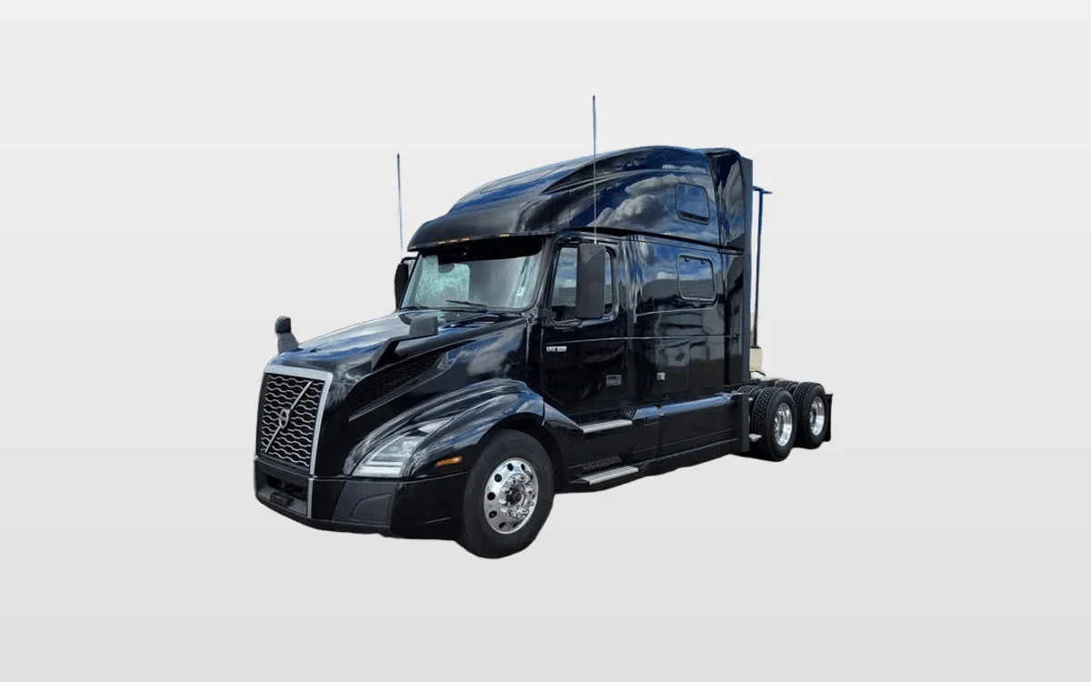 2023 Volvo VNL 860 in Elk River