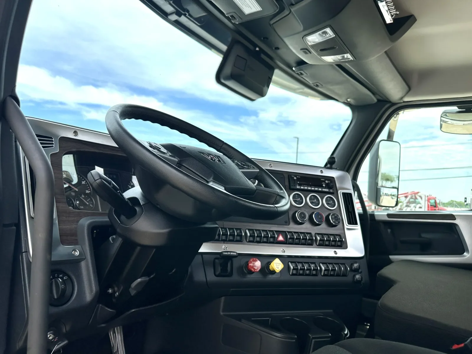 2022 Western Star 49X in Hutchins, TX — photo 15