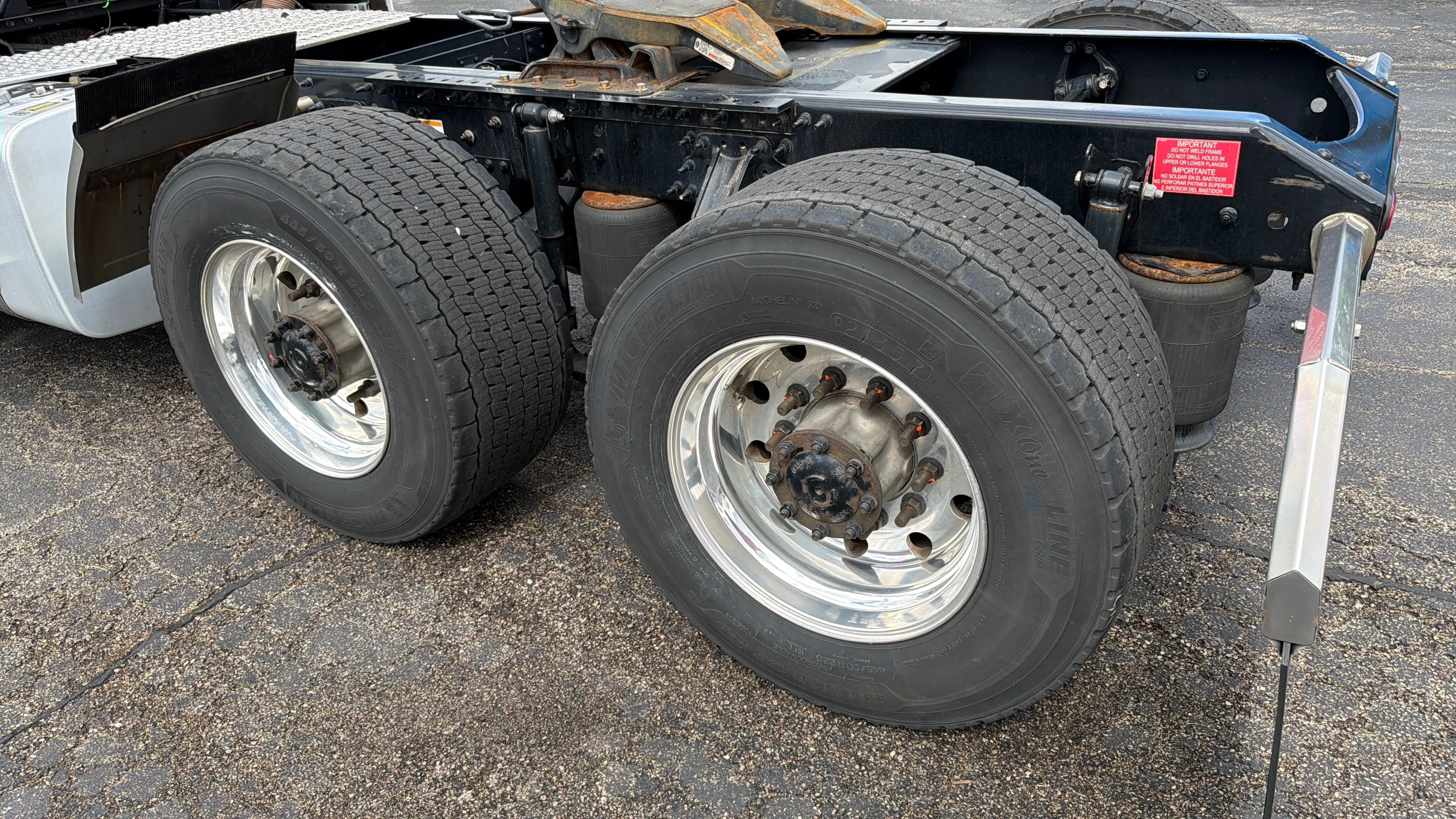 2023 Kenworth T680 in North Little Rock, AR — photo 10