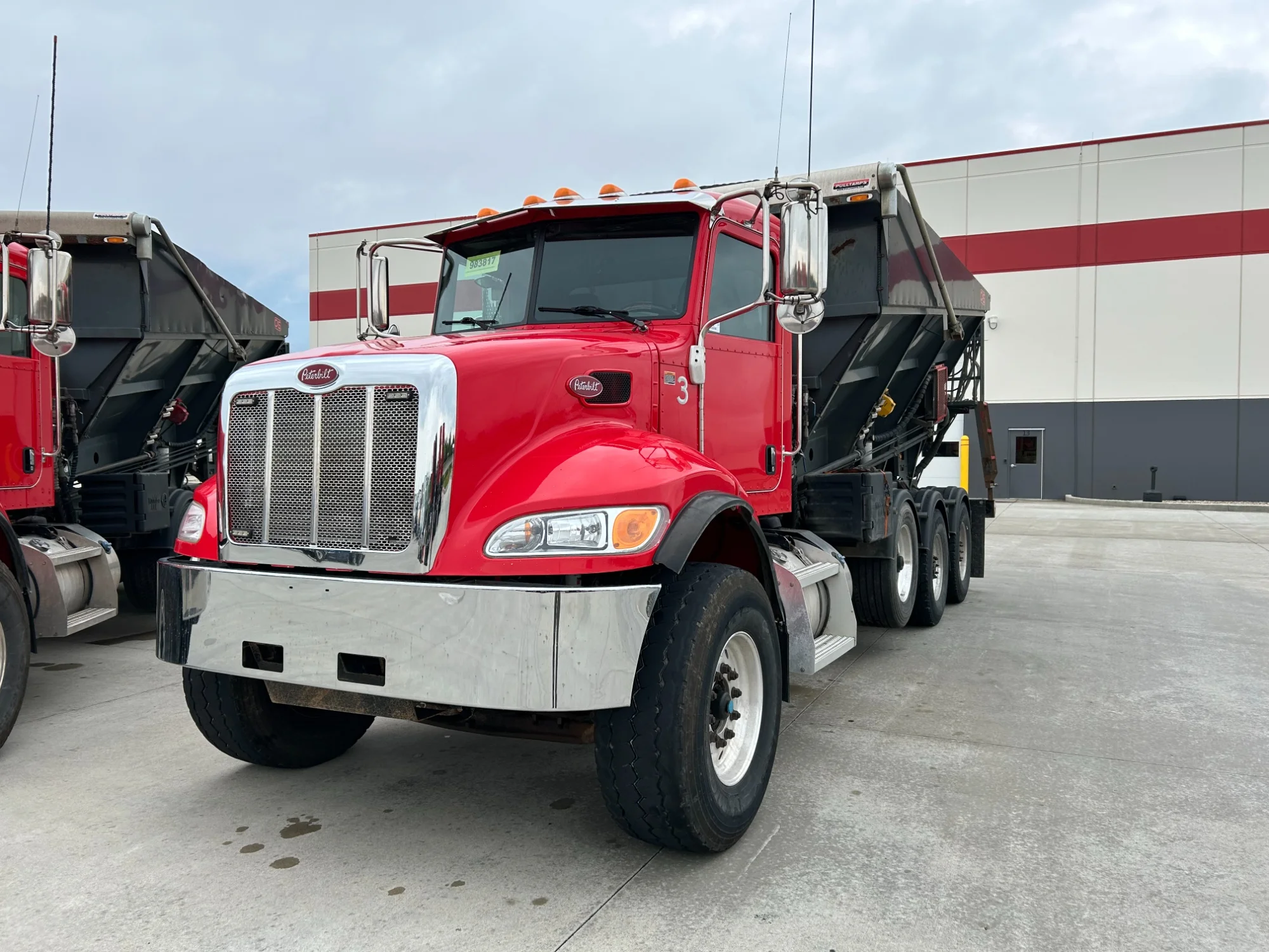 2019 Peterbilt in Indianapolis, IN — photo 2