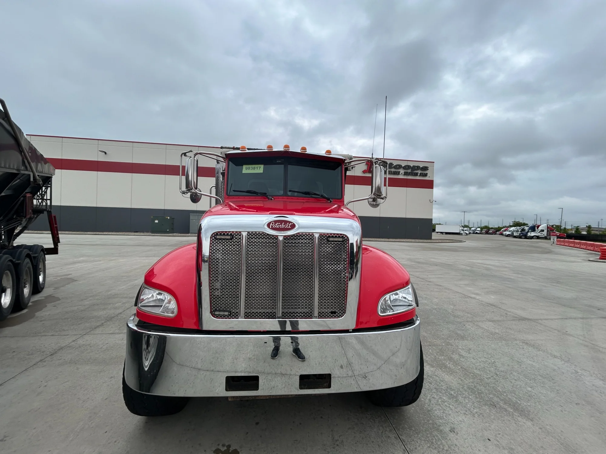 2019 Peterbilt in Indianapolis, IN — photo 3