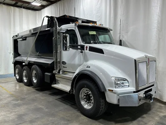 2027 Kenworth T880