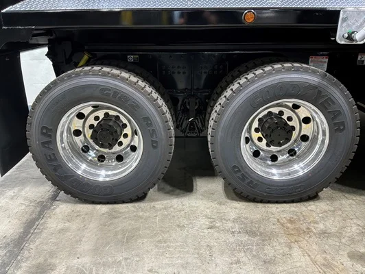 2027 Kenworth T880 in Dallas, TX — photo 3