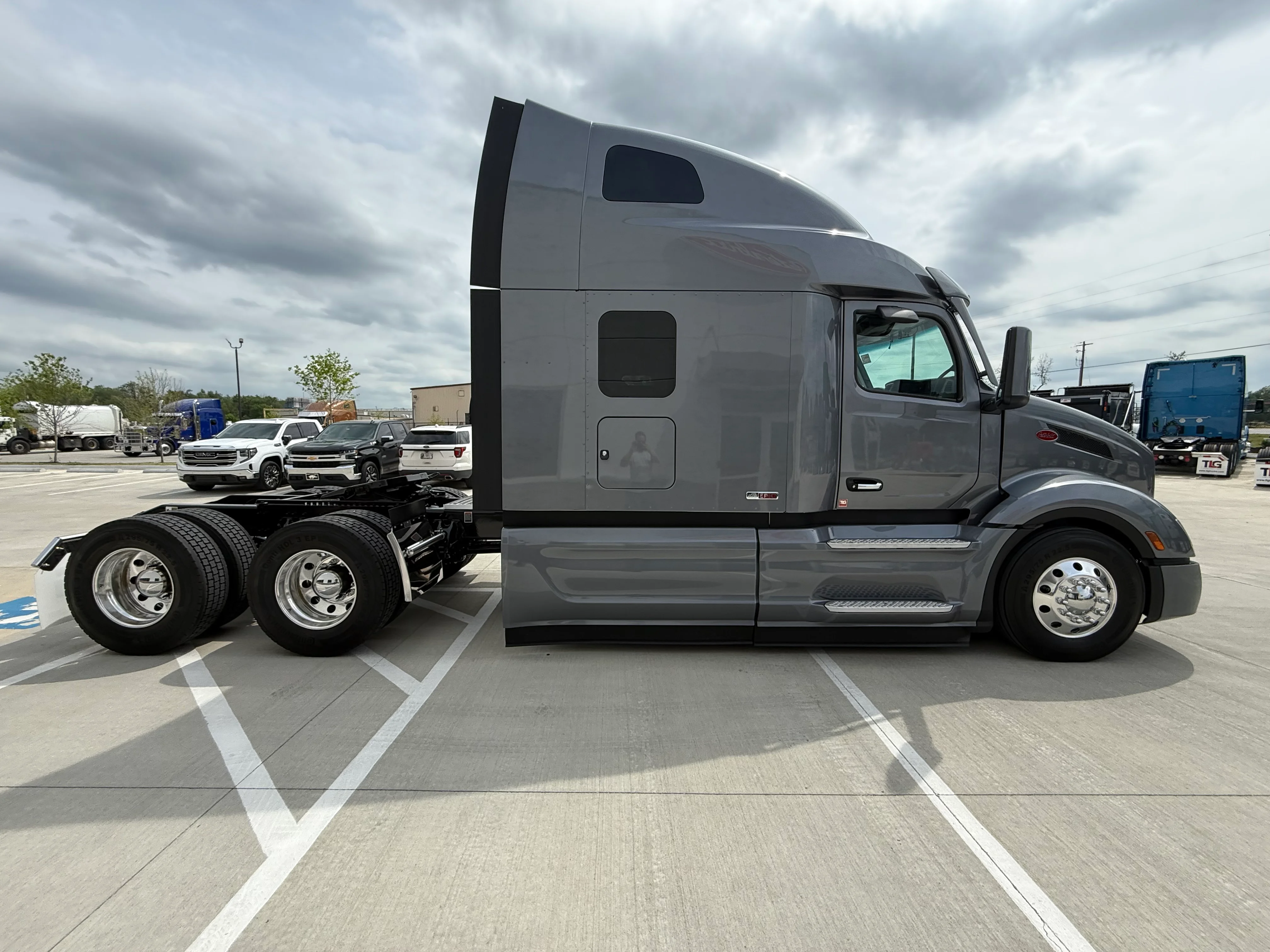 2027 Peterbilt 579 in Lowell, AR — photo 6