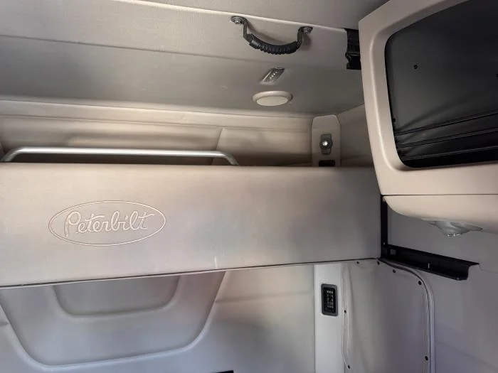 2022 Peterbilt 567 - image 16