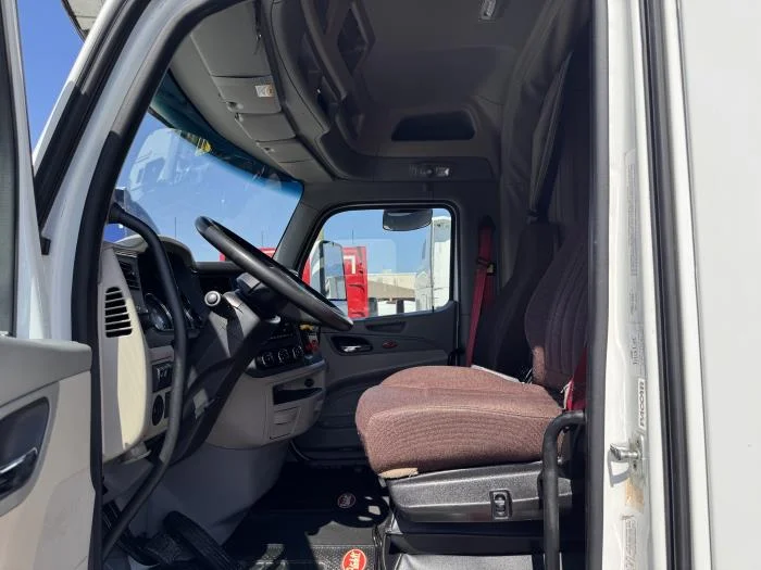 2022 Peterbilt 567 - image 11