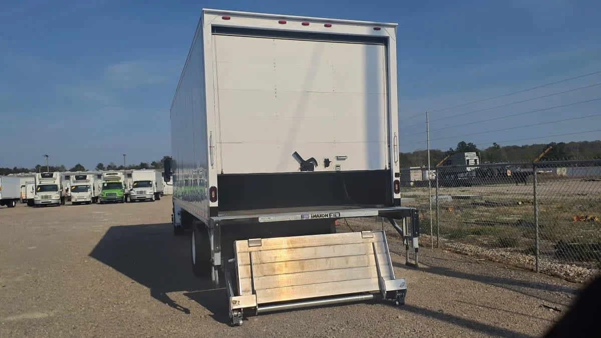 2019 Freightliner M2 106 in Birmingham, AL — photo 5