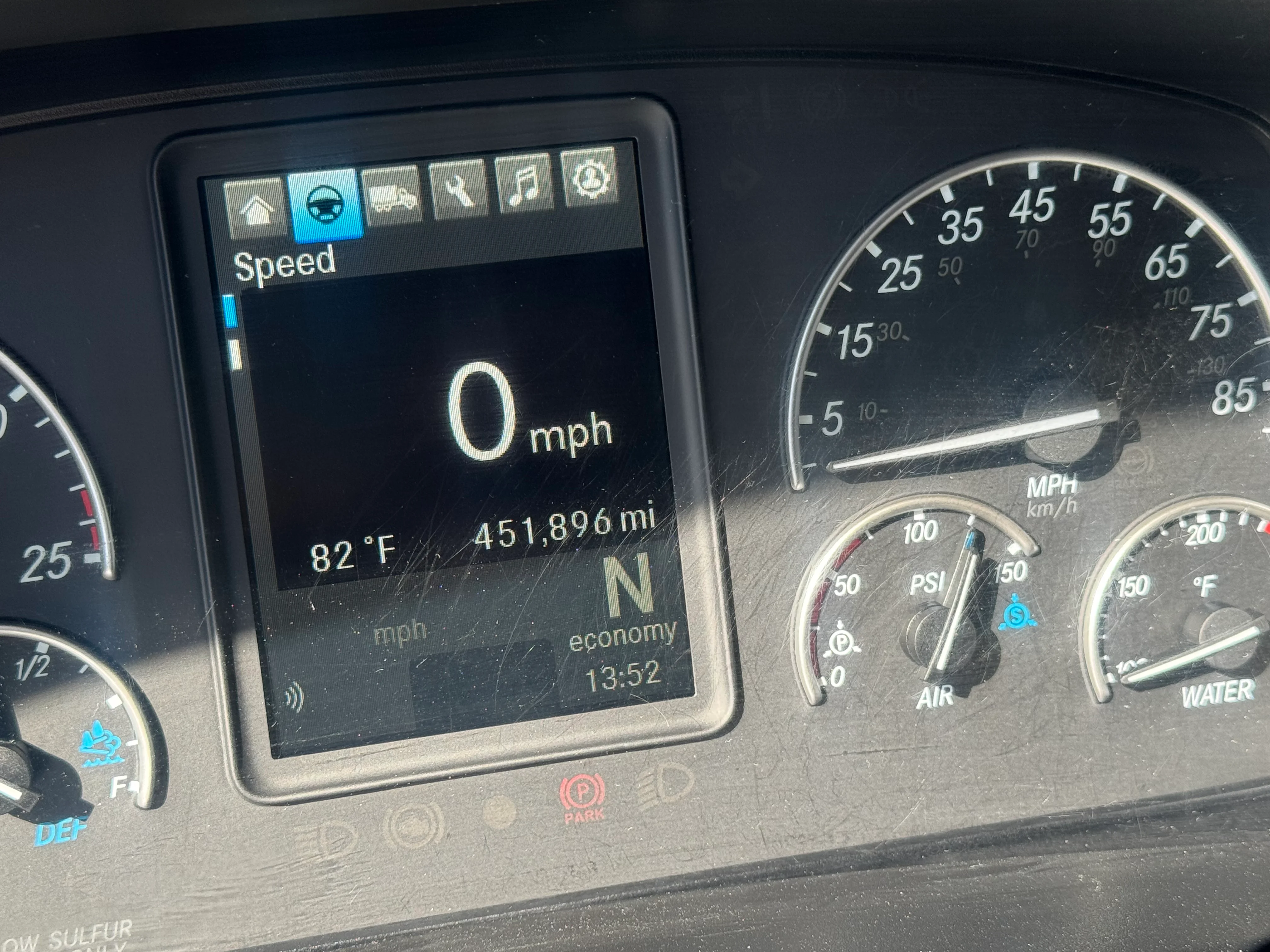 2023 Freightliner Cascadia in Selectrucks Fontana, CA — photo 20