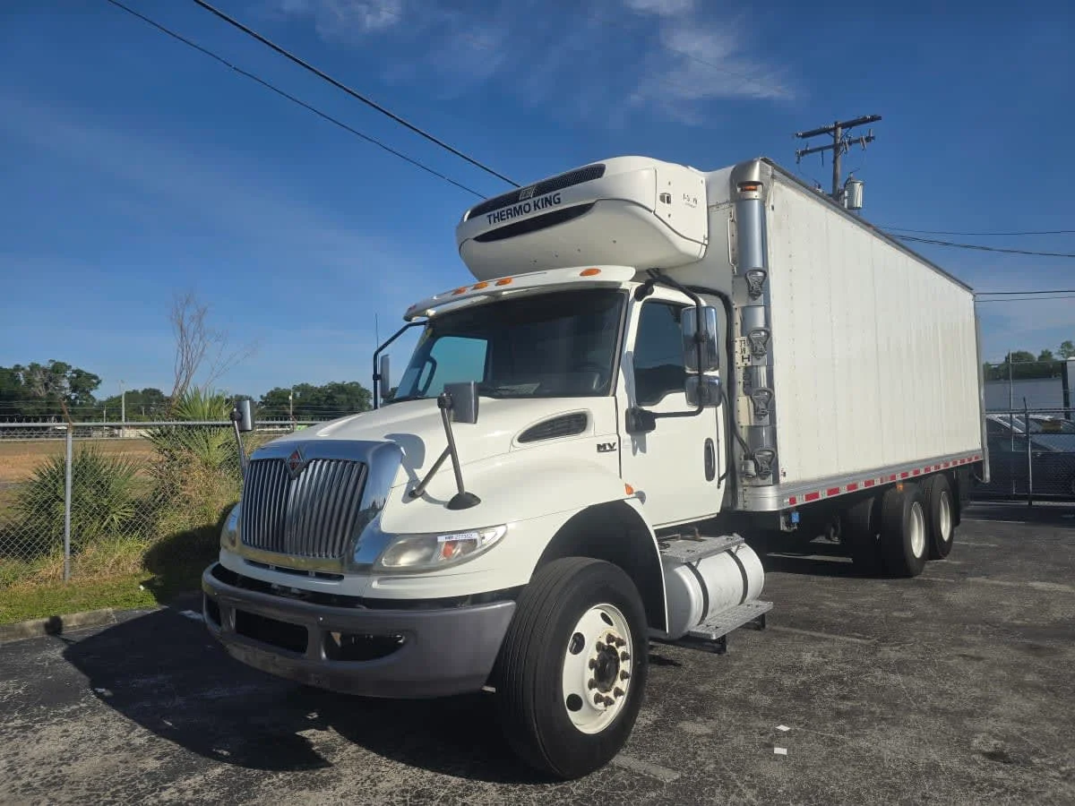 2020 International MV in Tampa, FL — photo 3