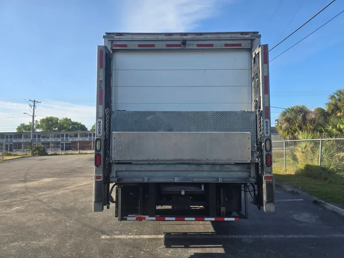 2020 International MV in Tampa, FL — photo 5