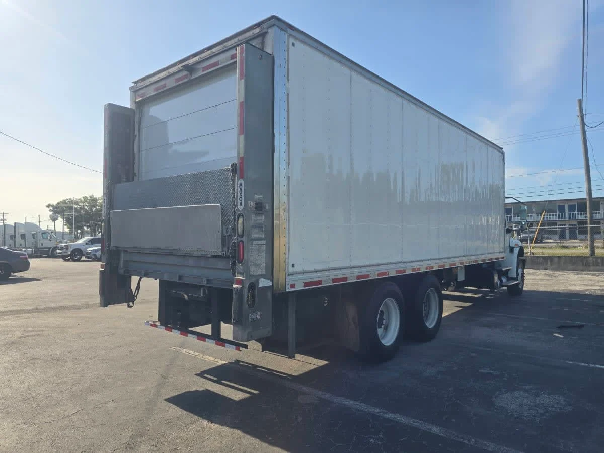 2020 International MV in Tampa, FL — photo 6