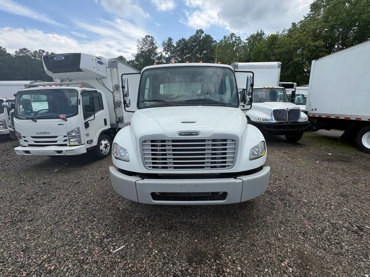 2019 Freightliner M2 106 in Ashland, VA — photo 2
