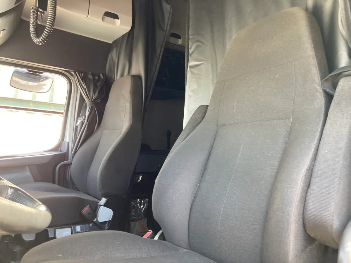 2021 Freightliner Cascadia in Springfield, MA — photo 14