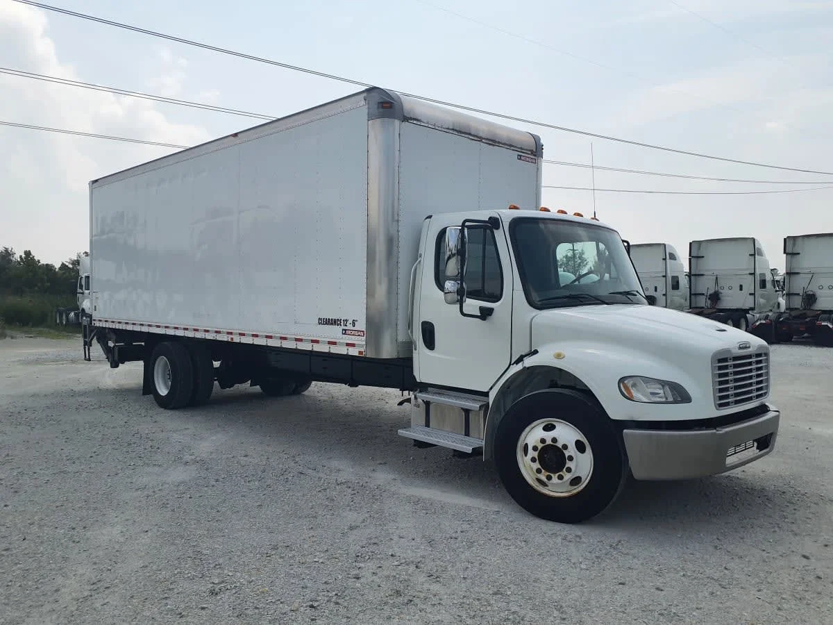 2020 Freightliner M2 106 in Indianapolis, IN — photo 3
