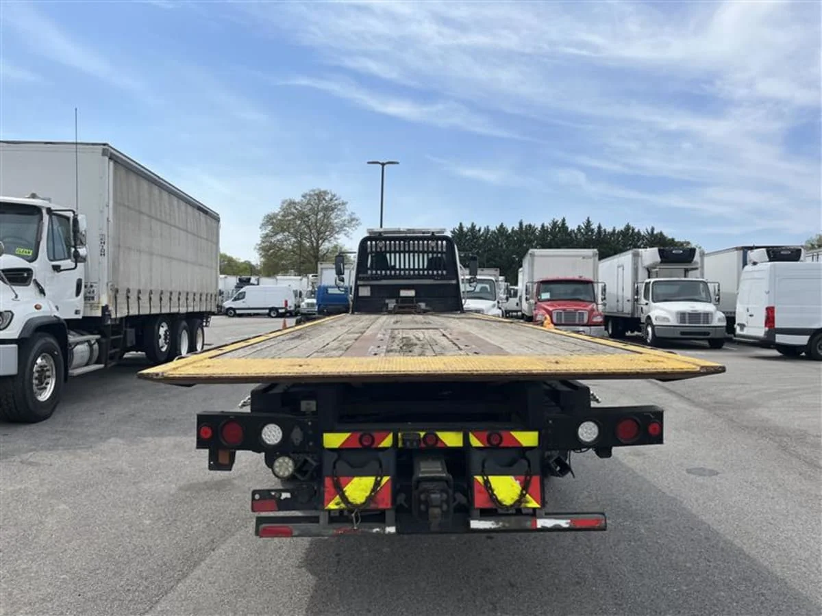 2019 Freightliner M2 112 - image 5