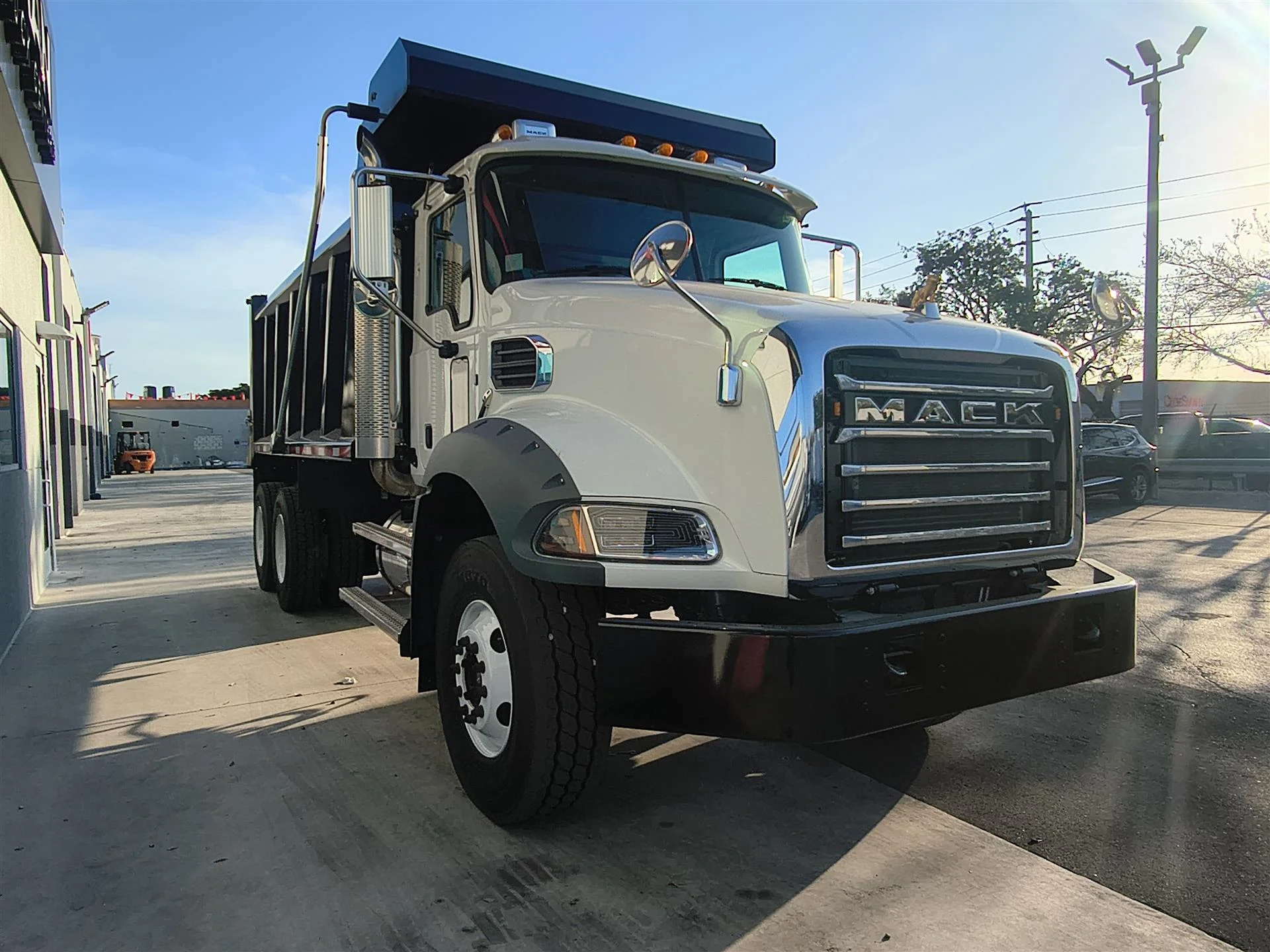 2024 Mack Granite in Fort Lauderdale, FL — photo 3