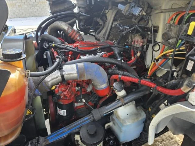 2020 International MV - image 19