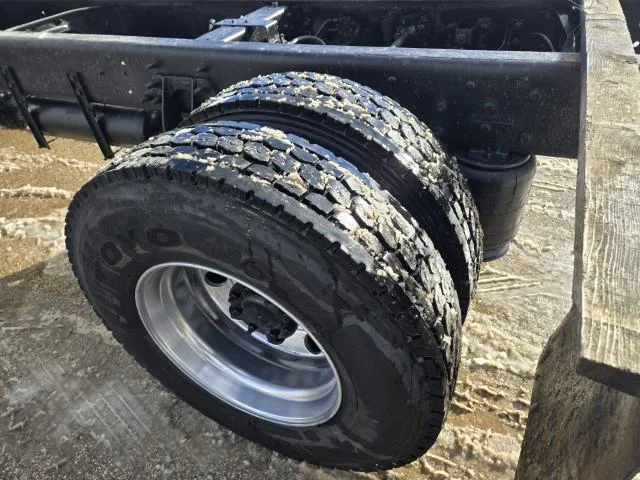 2020 International MV - image 17