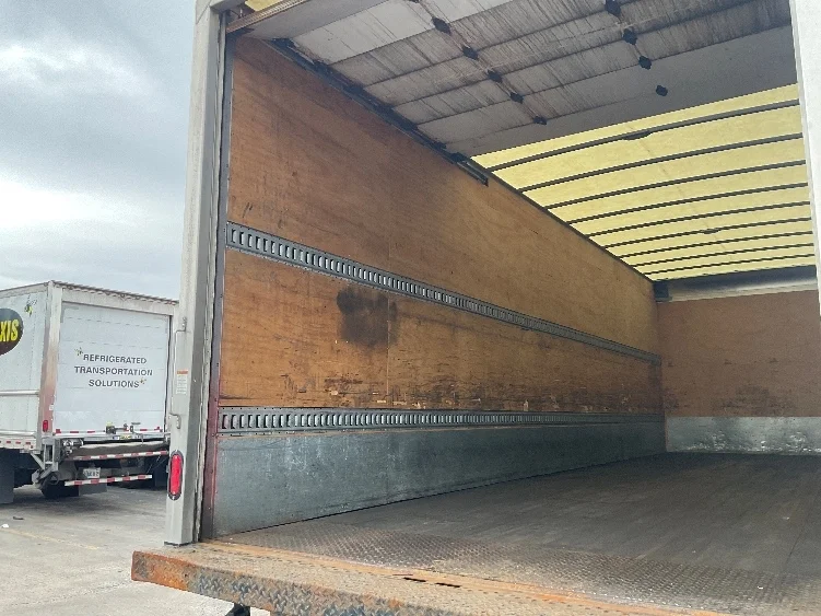 2019 Freightliner M2 106 - image 10