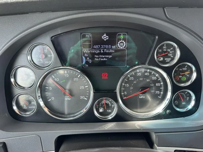 2021 Kenworth T680 - image 6