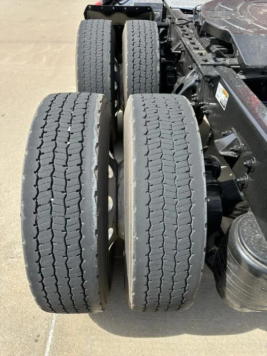 2021 Kenworth T680 - image 17