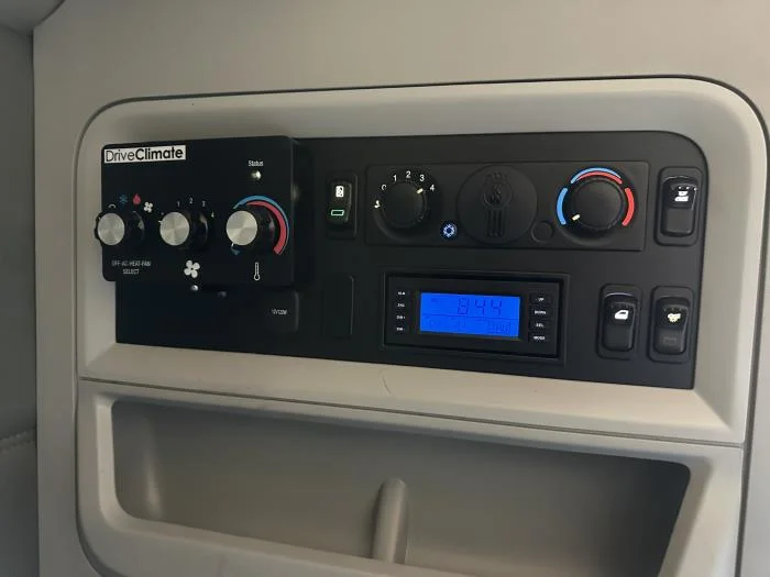 2021 Kenworth T680 - image 12