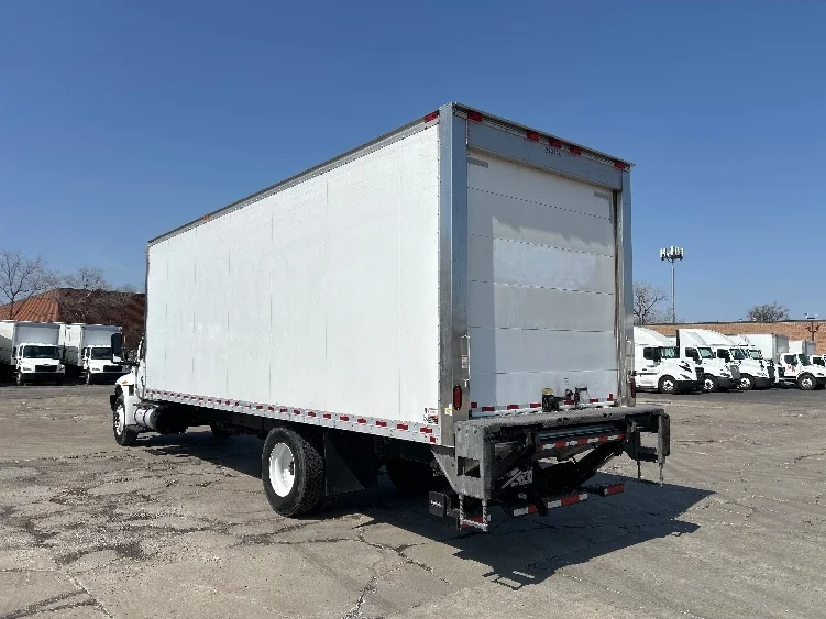 2019 International MV in Chicago (Melrose Park), IL — photo 6
